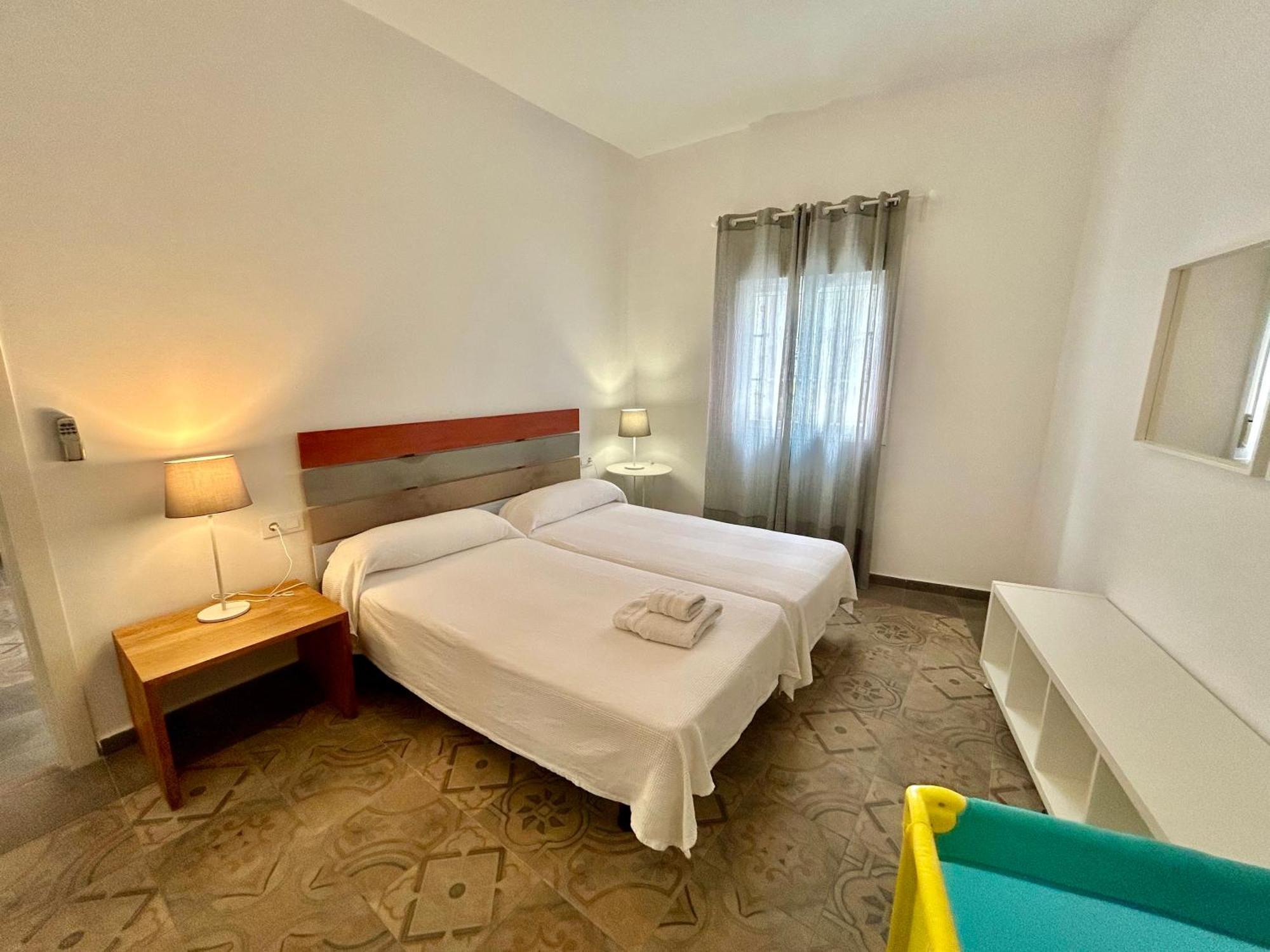 Acogedor Apt 8Pax 4Bdr 2Bth - Cozyhomesevilla1 외부 사진