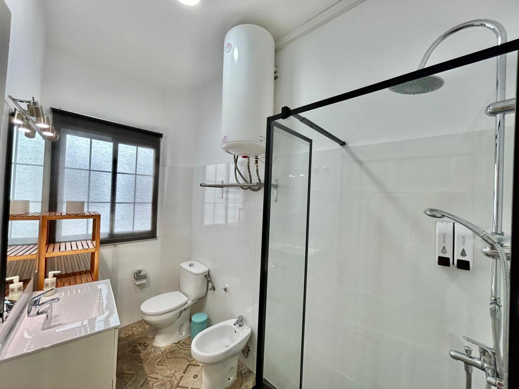 Acogedor Apt 8Pax 4Bdr 2Bth - Cozyhomesevilla1 외부 사진