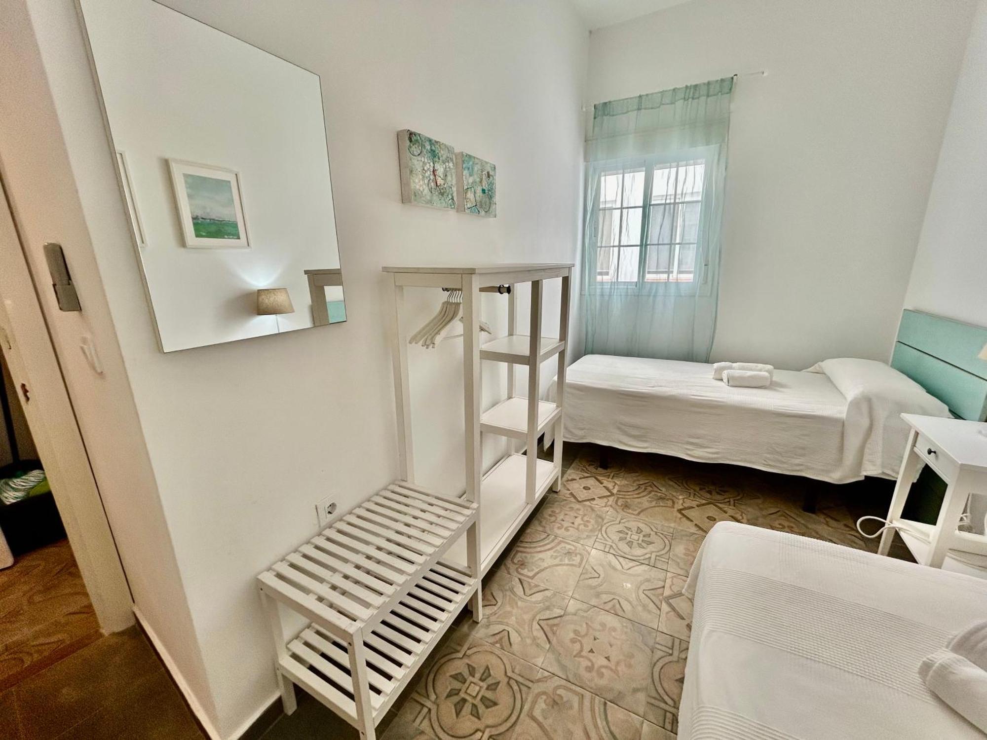 Acogedor Apt 8Pax 4Bdr 2Bth - Cozyhomesevilla1 외부 사진
