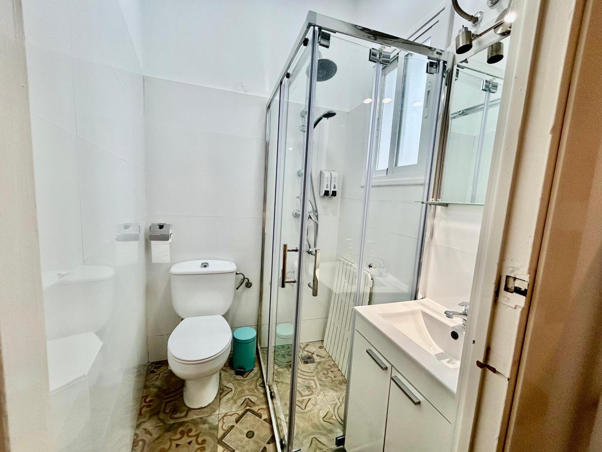 Acogedor Apt 8Pax 4Bdr 2Bth - Cozyhomesevilla1 외부 사진