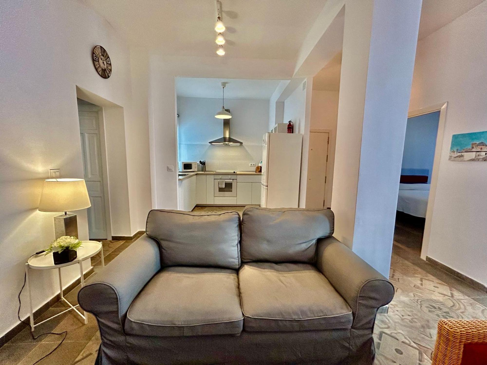 Acogedor Apt 8Pax 4Bdr 2Bth - Cozyhomesevilla1 외부 사진