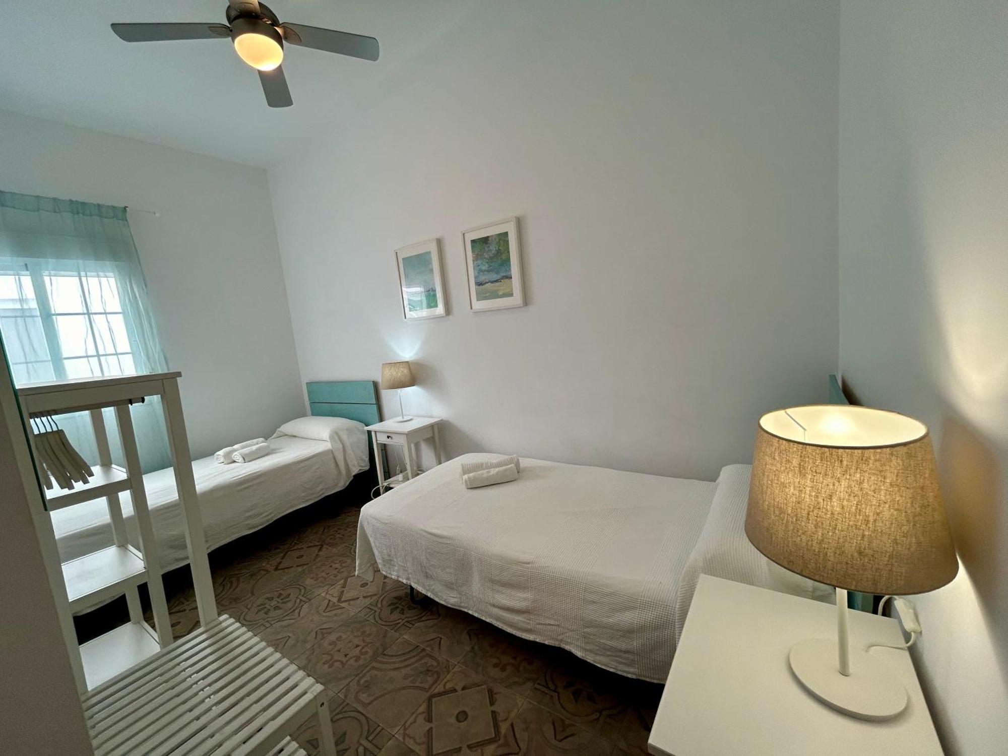 Acogedor Apt 8Pax 4Bdr 2Bth - Cozyhomesevilla1 외부 사진