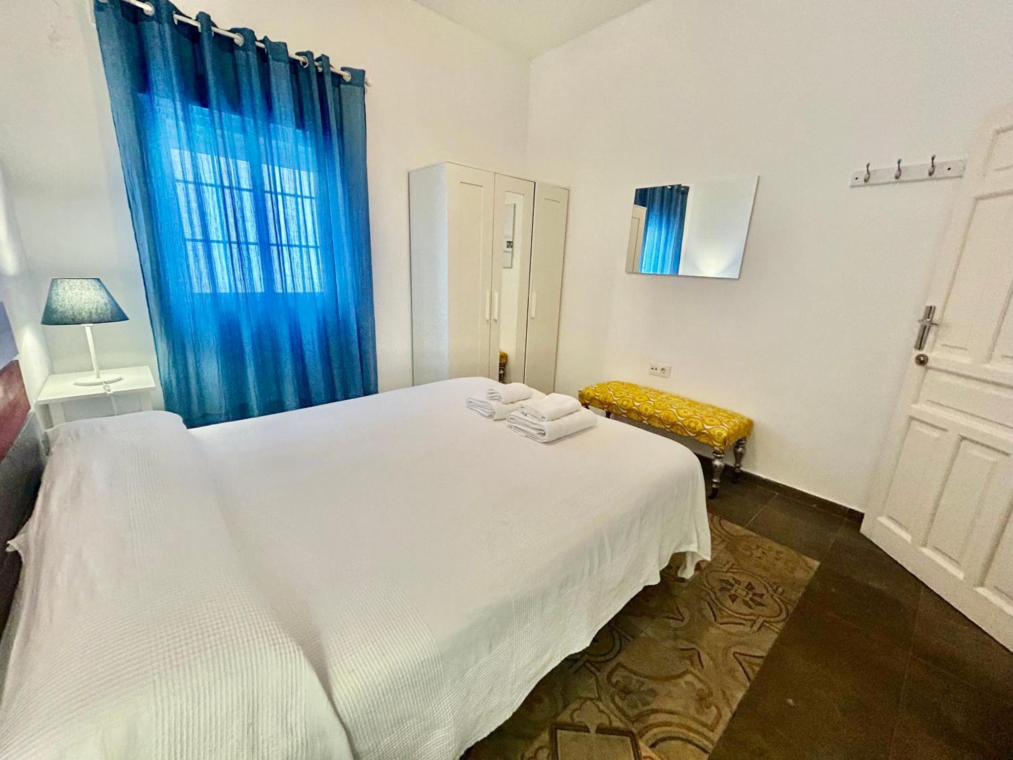Acogedor Apt 8Pax 4Bdr 2Bth - Cozyhomesevilla1 외부 사진