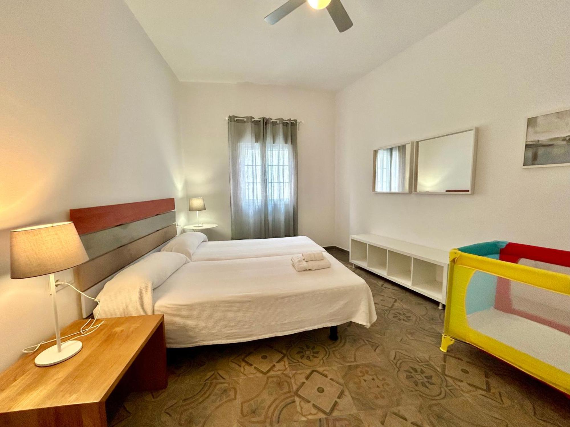 Acogedor Apt 8Pax 4Bdr 2Bth - Cozyhomesevilla1 외부 사진